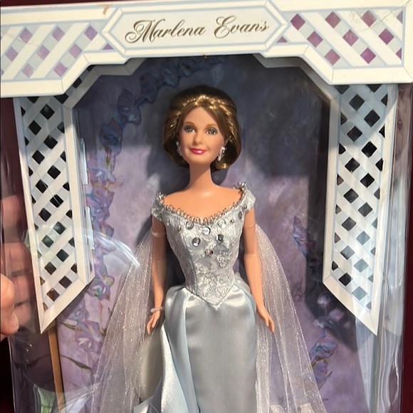 Days of Our Lives Marlena Evans Mattel Doll NRFB - Picture 8 of 13